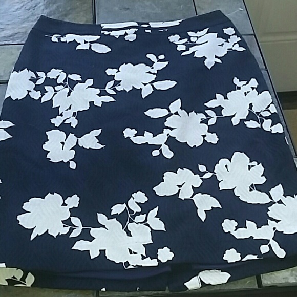 Talbots Dresses & Skirts - 4/20 Talbots skirt